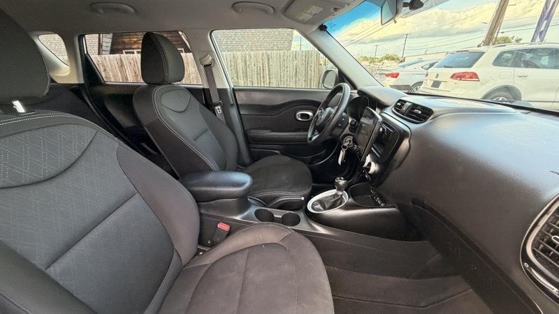 Kia Soul Base 6A 2016