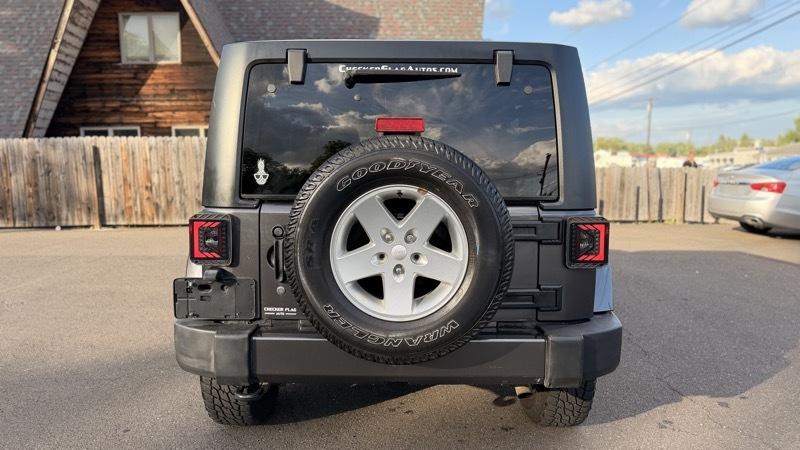 Jeep Wrangler Unlimited Sahara 4WD 2016