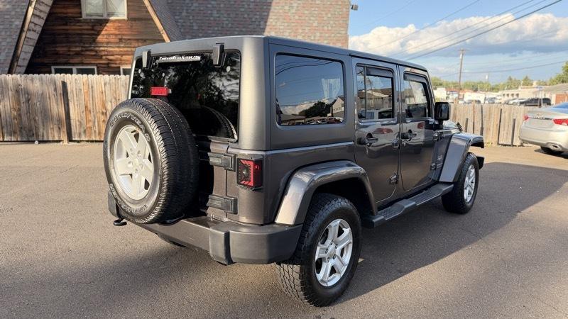Jeep Wrangler Unlimited Sahara 4WD 2016