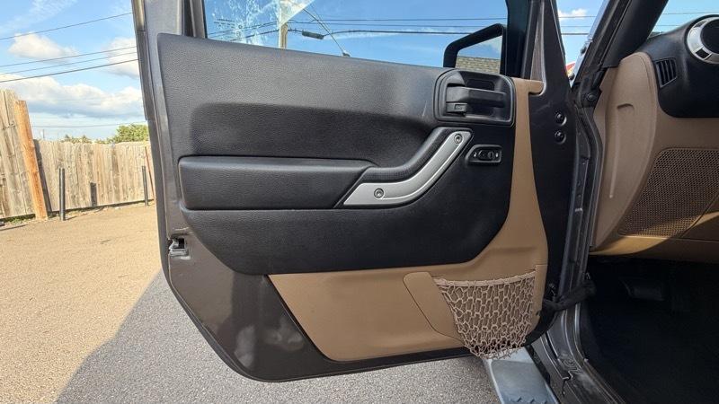 Jeep Wrangler Unlimited Sahara 4WD 2016