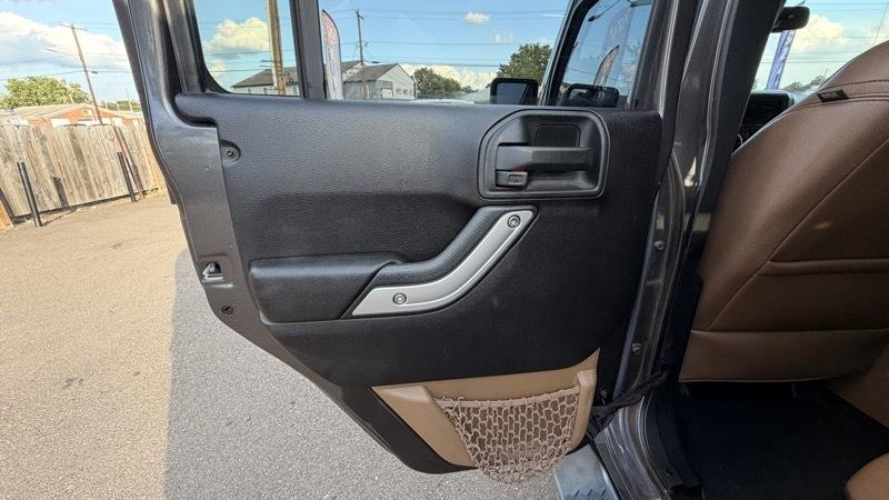 Jeep Wrangler Unlimited Sahara 4WD 2016