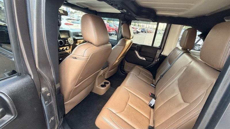 Jeep Wrangler Unlimited Sahara 4WD 2016