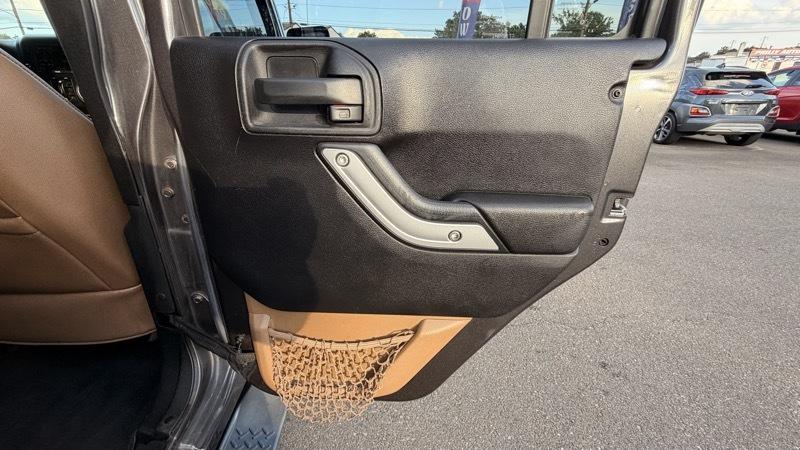 Jeep Wrangler Unlimited Sahara 4WD 2016
