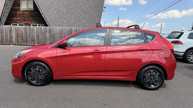 Hyundai Accent SE 5-Door 6A 2016