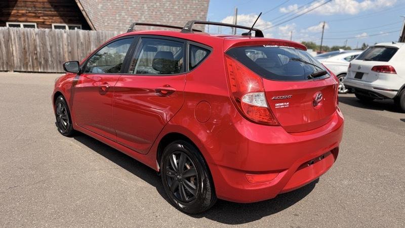 Hyundai Accent SE 5-Door 6A 2016