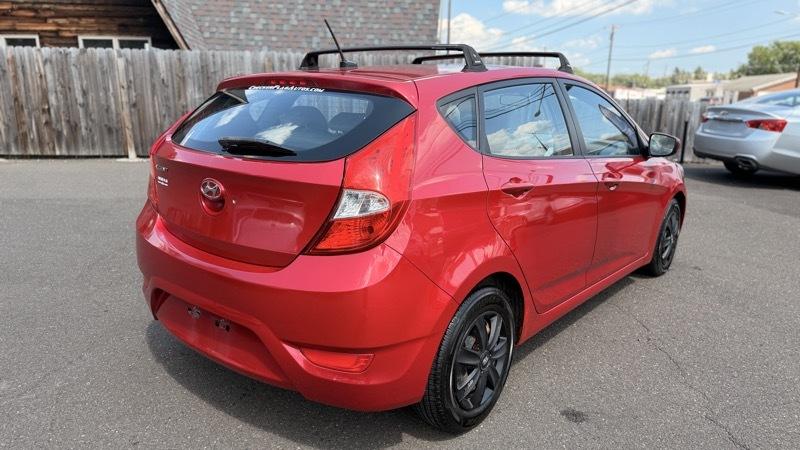 Hyundai Accent SE 5-Door 6A 2016
