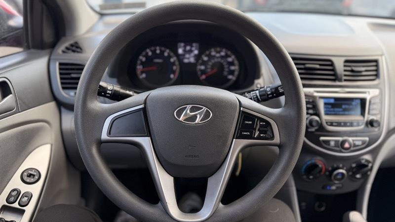 Hyundai Accent SE 5-Door 6A 2016