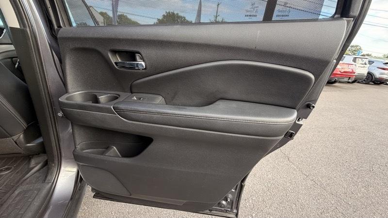 Honda Pilot EX-L w/Navigation and RES AWD 2019