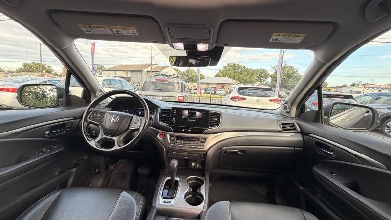 Honda Pilot EX-L w/Navigation and RES AWD 2019