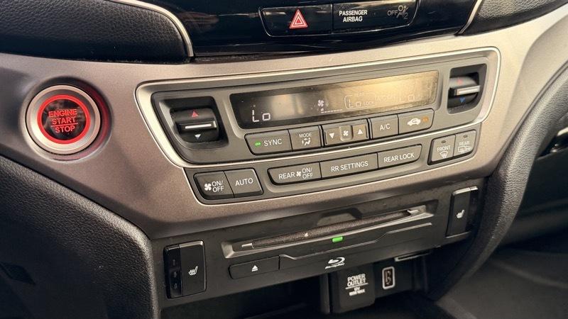 Honda Pilot EX-L w/Navigation and RES AWD 2019