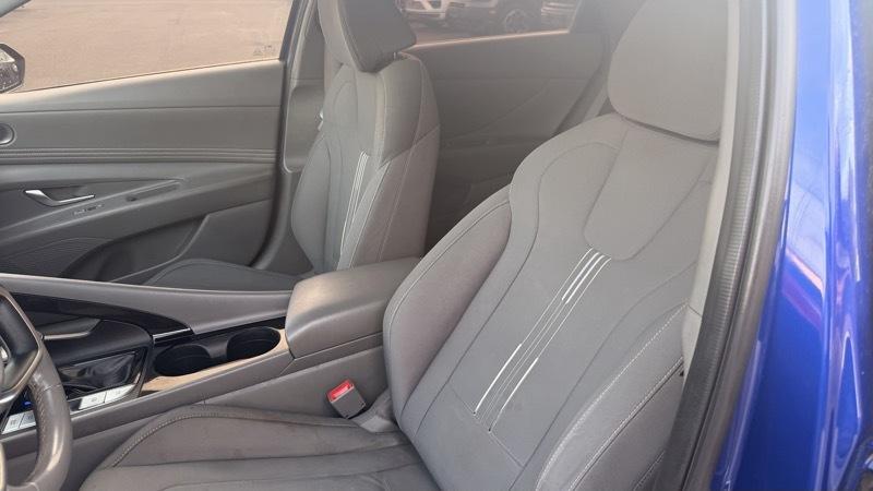 Hyundai Elantra SEL 2023