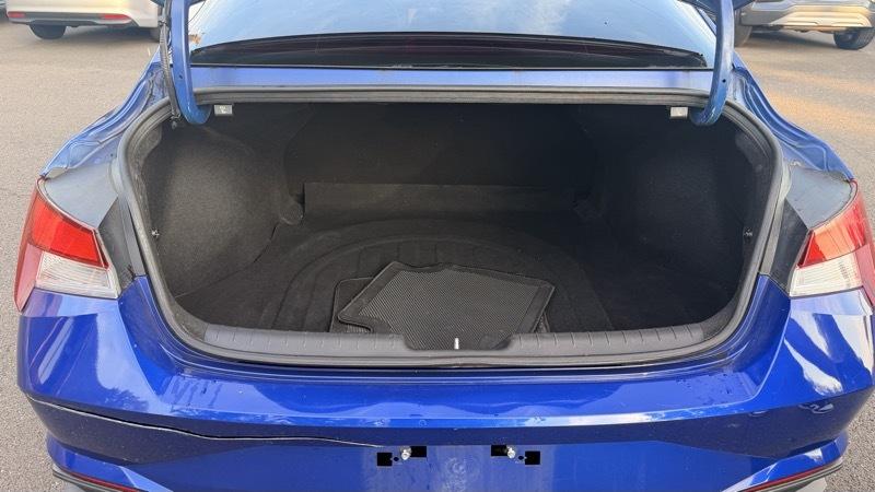 Hyundai Elantra SEL 2023