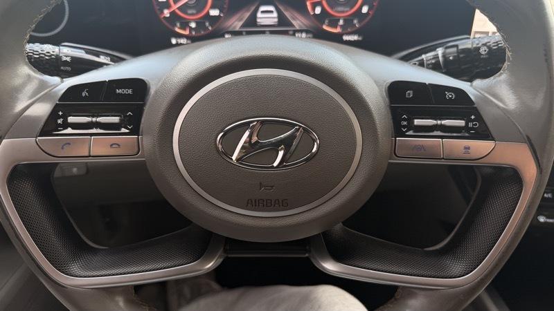 Hyundai Elantra SEL 2023