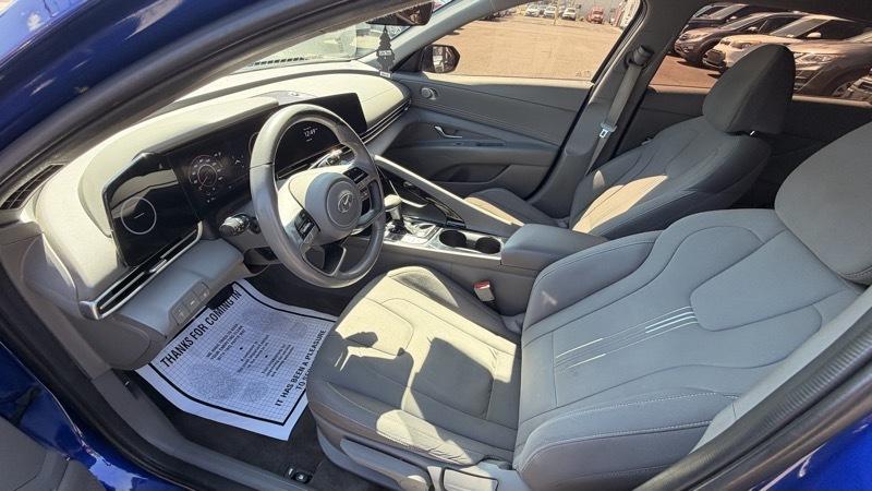 Hyundai Elantra SEL 2023