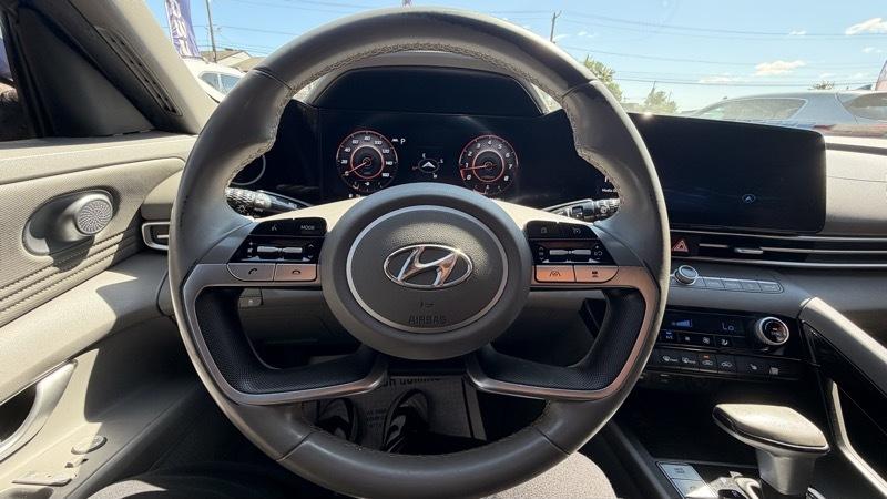 Hyundai Elantra SEL 2023