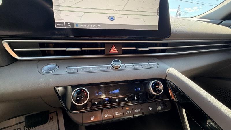 Hyundai Elantra SEL 2023