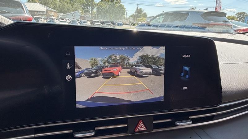 Hyundai Elantra SEL 2023
