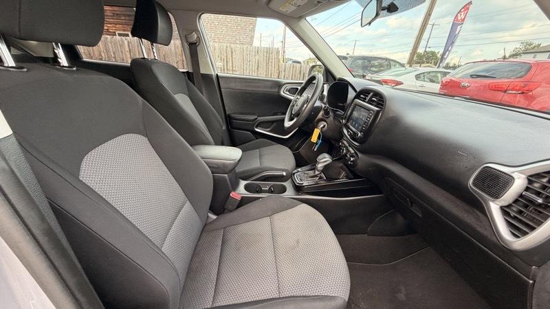 Kia Soul LX CVT 2020