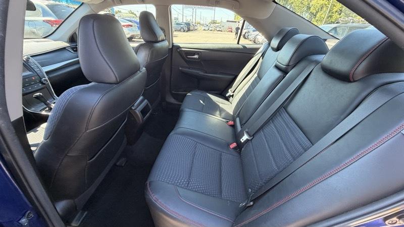 Toyota Camry SE 2015