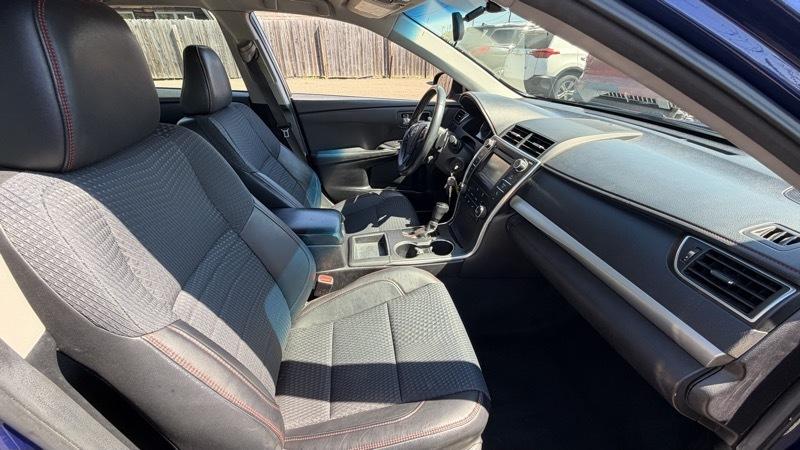 Toyota Camry SE 2015