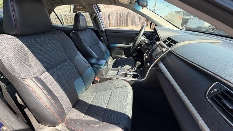 Toyota Camry SE 2015