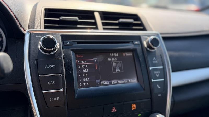 Toyota Camry SE 2015