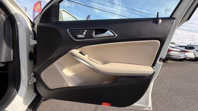 Mercedes-Benz GLA-Class GLA250 2018