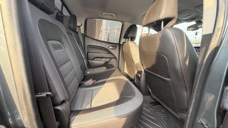 GMC Canyon SLE Crew Cab 4WD Short Box 2015