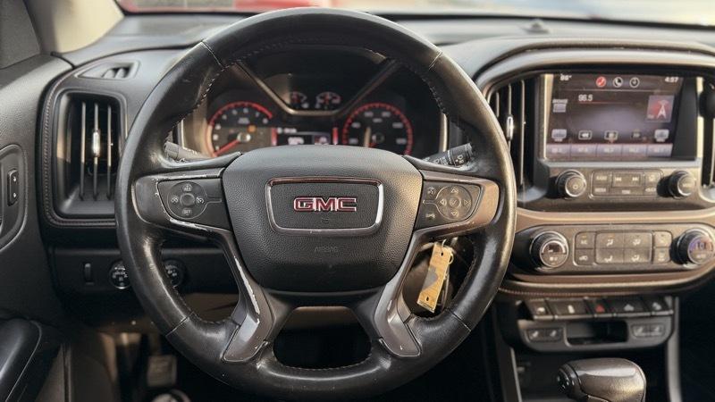 GMC Canyon SLE Crew Cab 4WD Short Box 2015