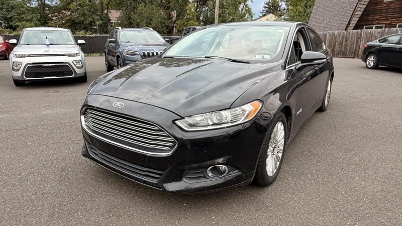 Ford Fusion Hybrid SE 2015