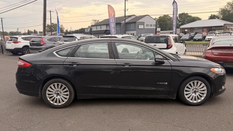 Ford Fusion Hybrid SE 2015