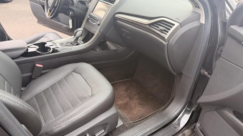 Ford Fusion Hybrid SE 2015