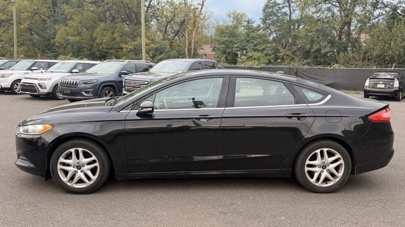 Ford Fusion SE 2016