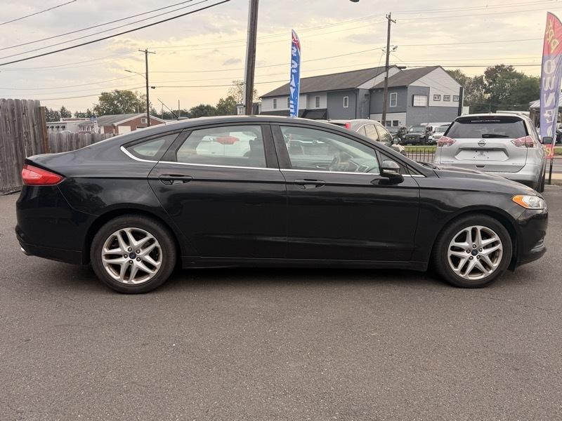 Ford Fusion SE 2016