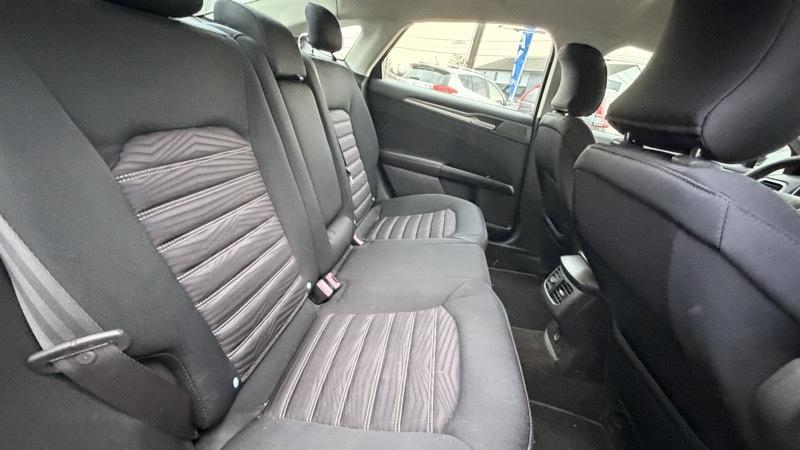 Ford Fusion SE 2016