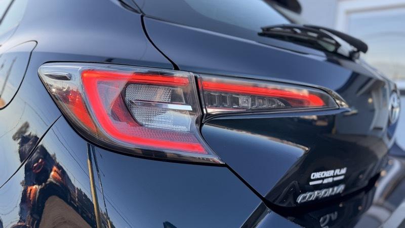 Toyota Corolla SE Hatchback CVT 2022