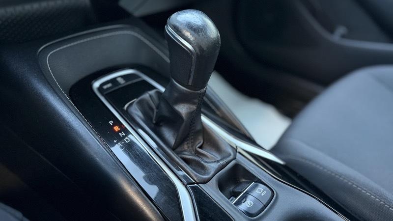 Toyota Corolla SE Hatchback CVT 2022
