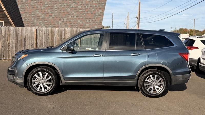 Honda Pilot EX-L w/Navigation and RES AWD 2019