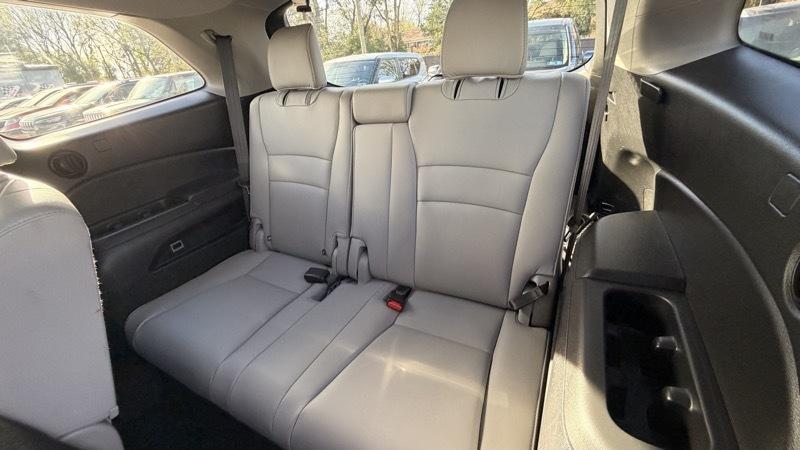 Honda Pilot EX-L w/Navigation and RES AWD 2019