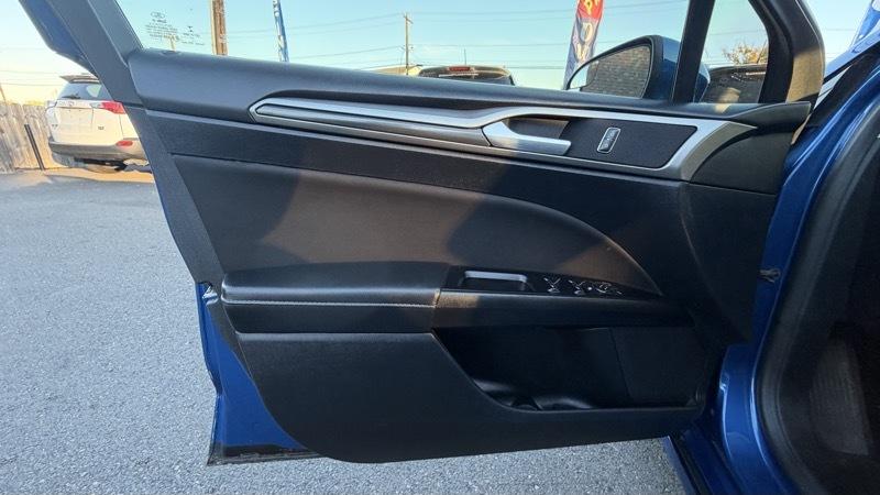 Ford Fusion SE 2017