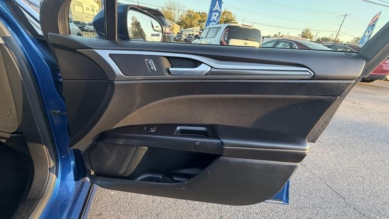 Ford Fusion SE 2017