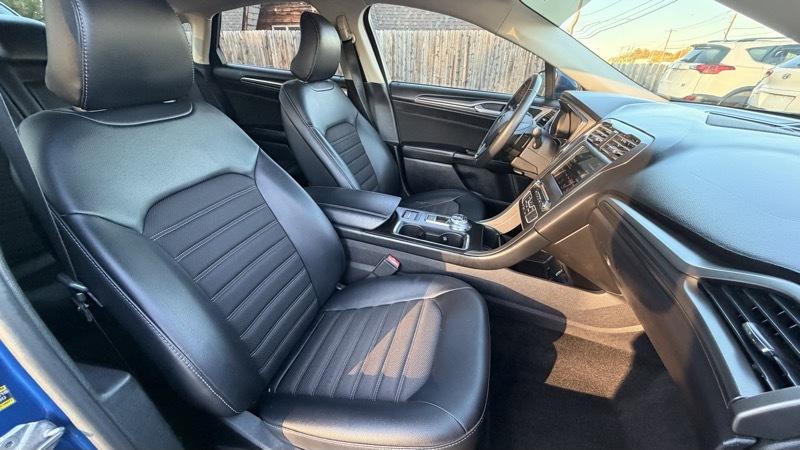 Ford Fusion SE 2017
