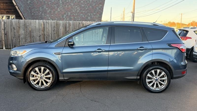 Ford Escape Titanium 4WD 2018
