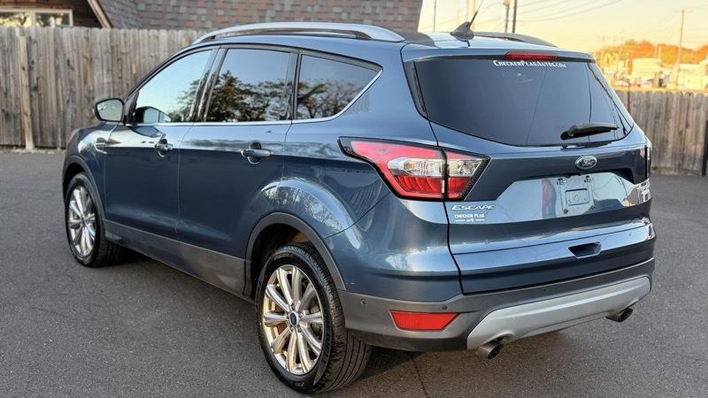 Ford Escape Titanium 4WD 2018