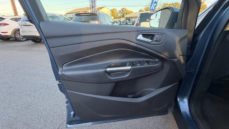 Ford Escape Titanium 4WD 2018
