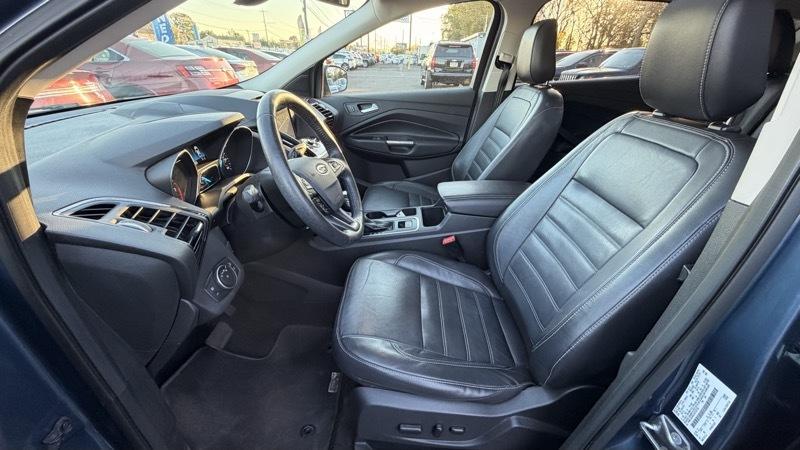 Ford Escape Titanium 4WD 2018