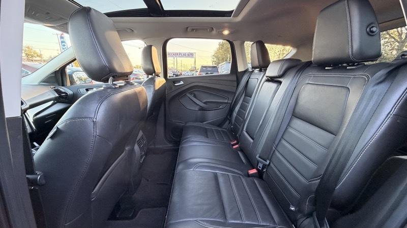 Ford Escape Titanium 4WD 2018