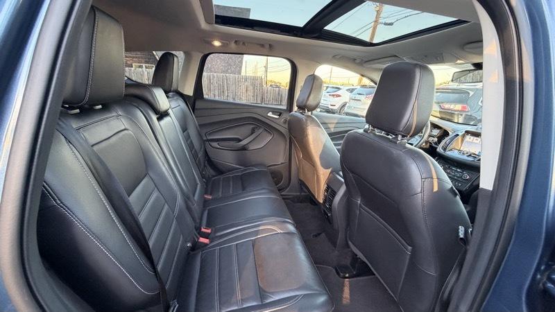 Ford Escape Titanium 4WD 2018