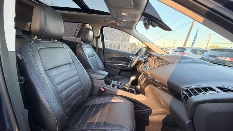 Ford Escape Titanium 4WD 2018
