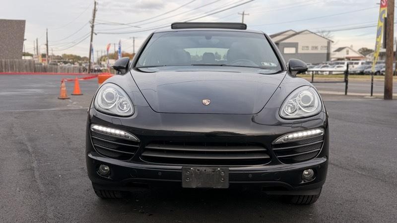 Porsche Cayenne Base 2014